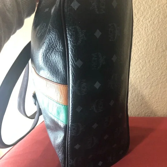 MCM Lion Princess Tote - Picture 7 of 12